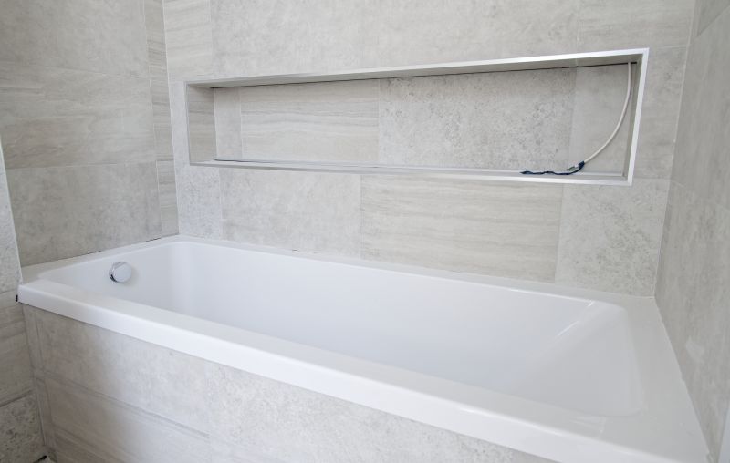 Standard Alcove Bathtub